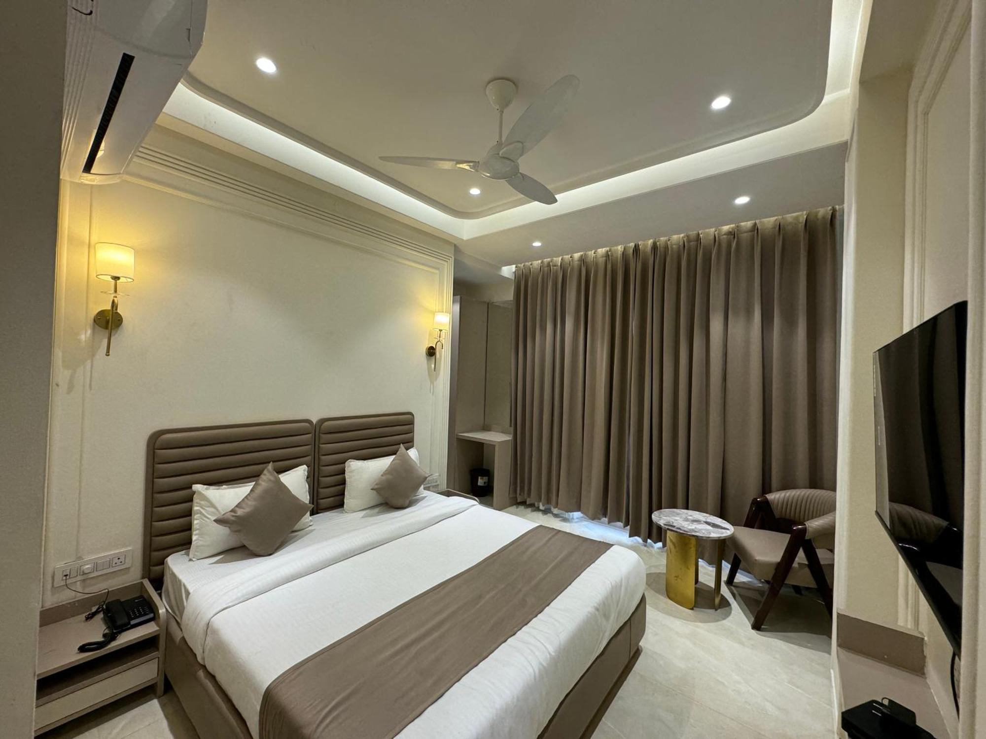 Hotel Fortune Inn Bhopal Exterior photo